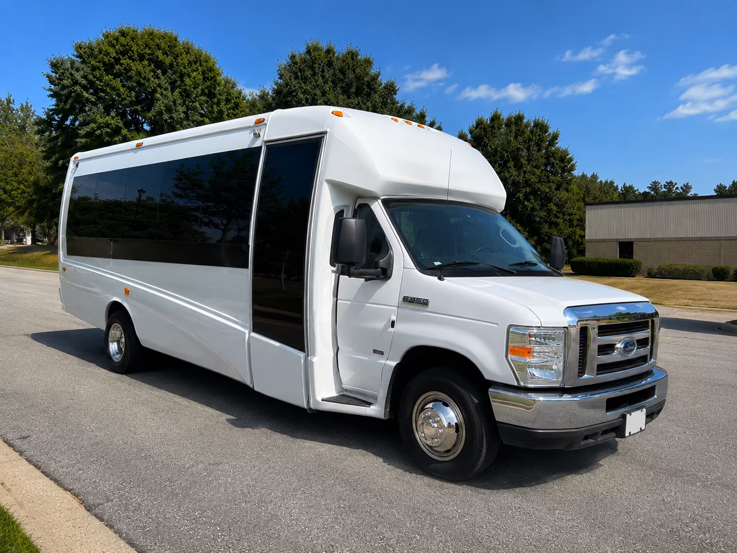 easily book transportation for your next prom 1